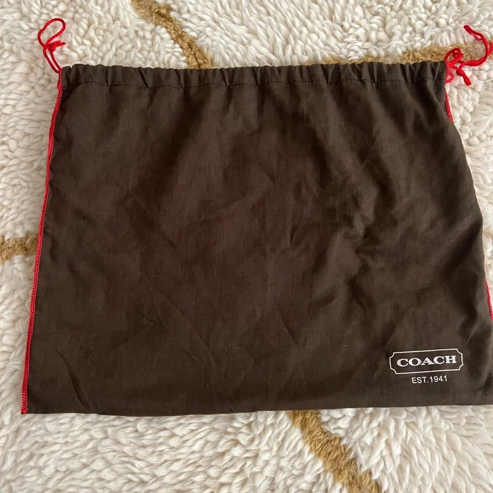 Coach East West Pleated Gray & White Tote Bag with Dust Bag - Picture 11 of 12